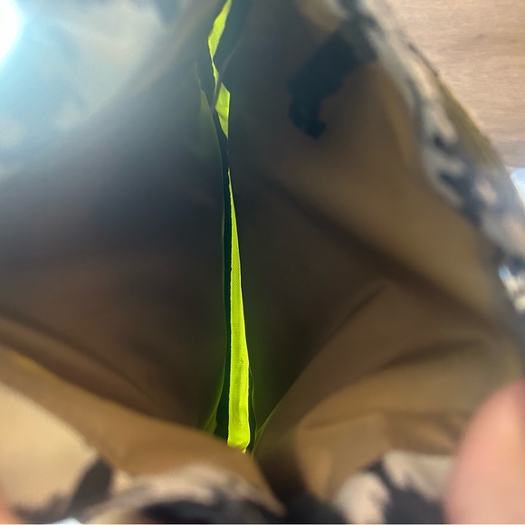 Kavu crossbody purse - Picture 5 of 5